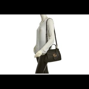 Authentic gucci bag. Very pretty. In percent condition.